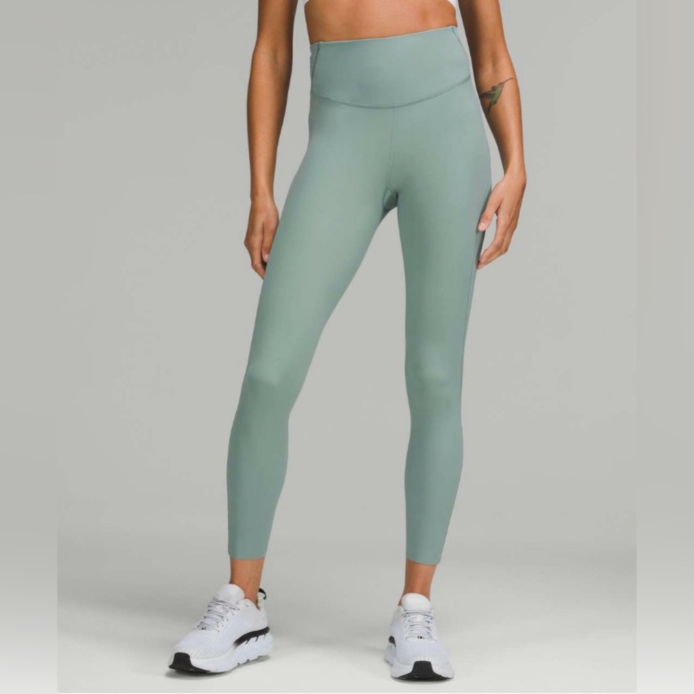 Lululemon Base Pace High-Rise Tight 25” in Misty Glade